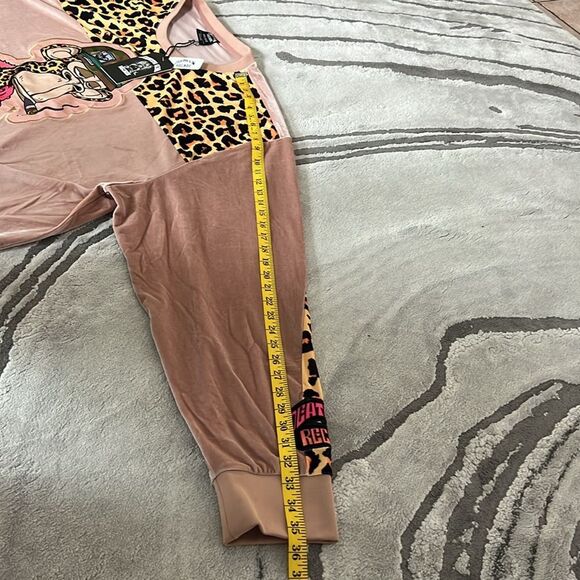 Death Row Records "Dr. Bombay" Velour Crewneck Sweatshirt - Picture 9 of 10